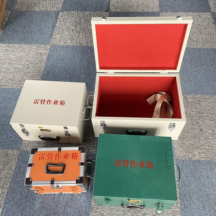 七星爆破工程作业箱如何选择？玻璃钢与传统材质的全面对比